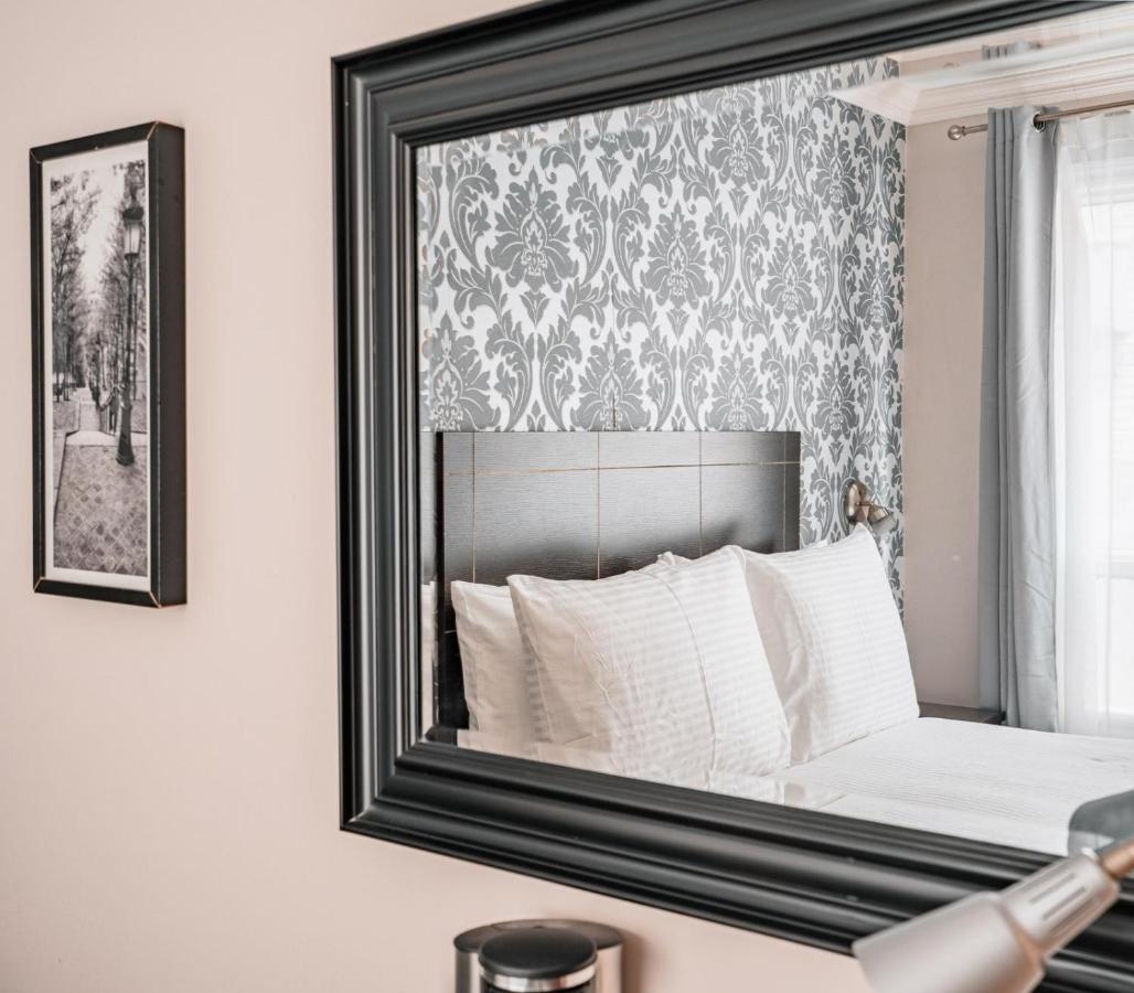 Hotel De Paris Montreal Ngoại thất bức ảnh
